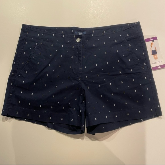 Nautica Pants - Nautica Navy Seas with White Anchors Design Shorts Size 14 5” inseam 2 Pockets